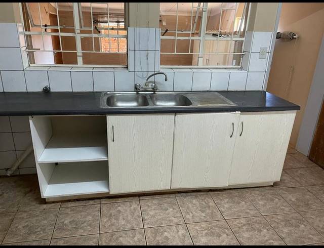 4 BEDROOM HOUSE FOR SALE IN CHROOM PARK